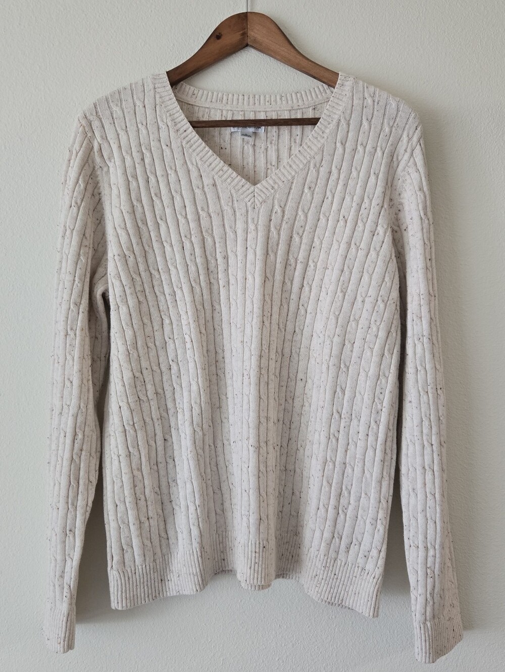 Croft & Barrow Cream V-Neck Cable Knit Sweater